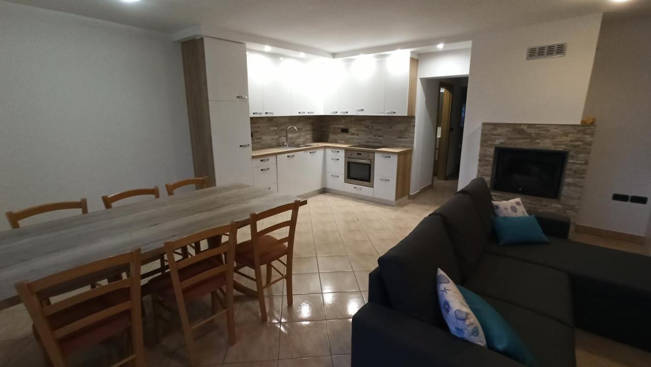 Ferienwohnung Apartma Apollonio Črni Kal Exterior foto